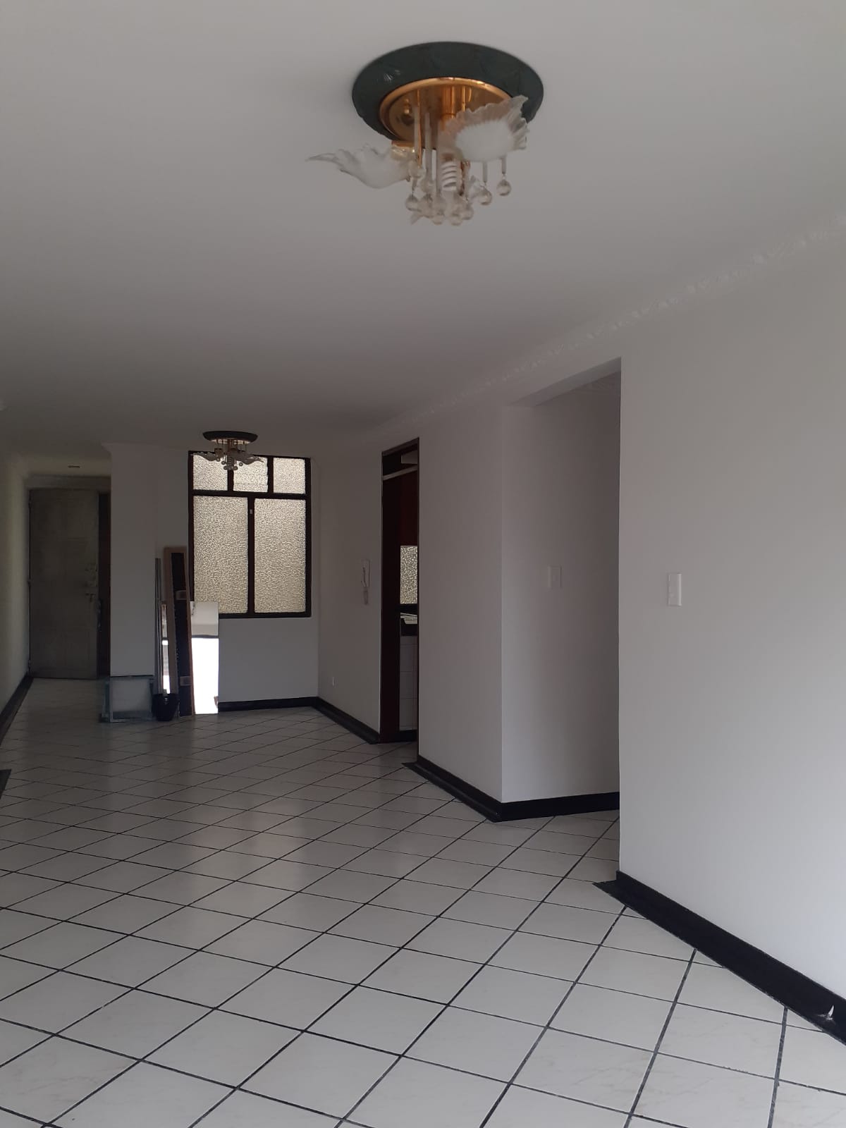ARRIENDO APTO EN EL CENTRO