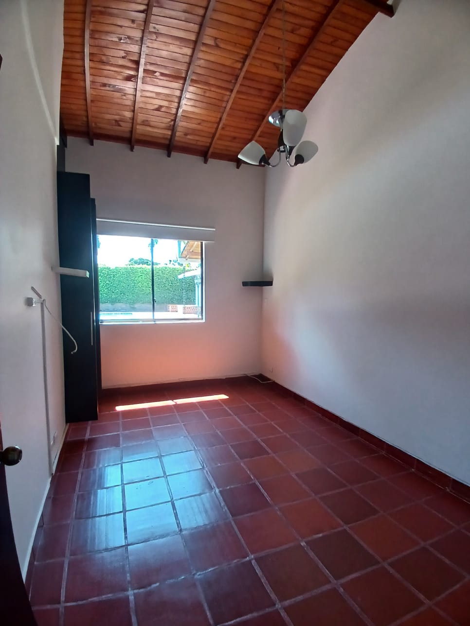 VENDO CASA CAMPESTRE VIA CERRITOS LA VIRGINIA