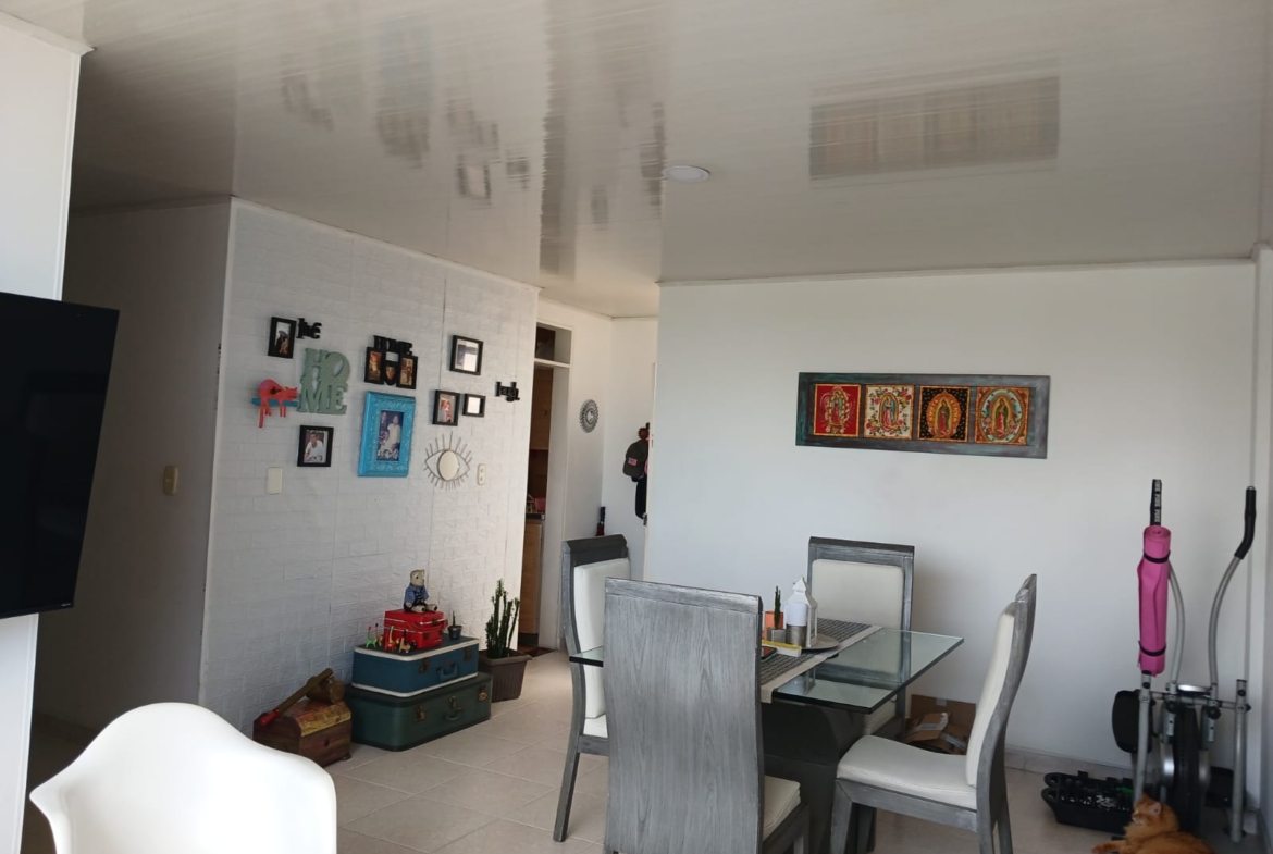 VENDO APARTAMENTO EN LOS CEDROS PEREI