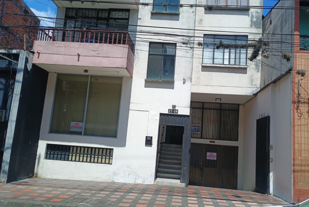 SE RENTA LOCAL EN EL CENTRO
