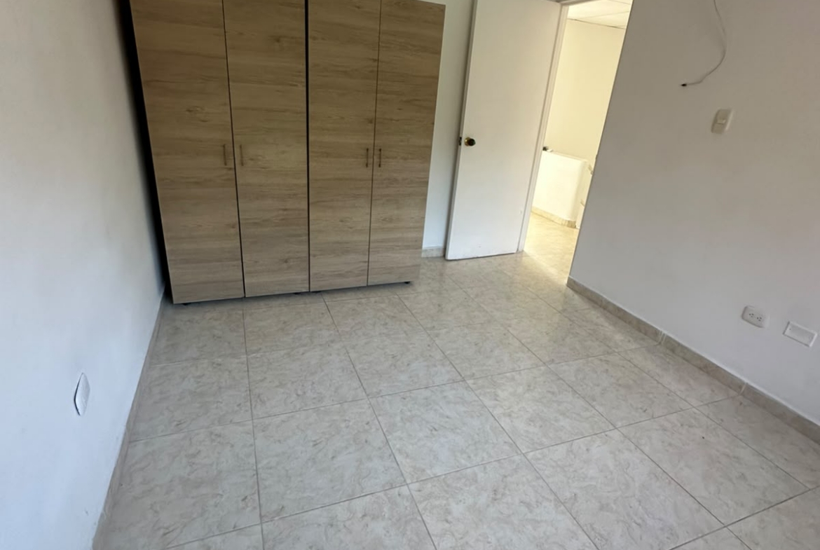RENTO CASA COMERCIAL EN LA VILLA