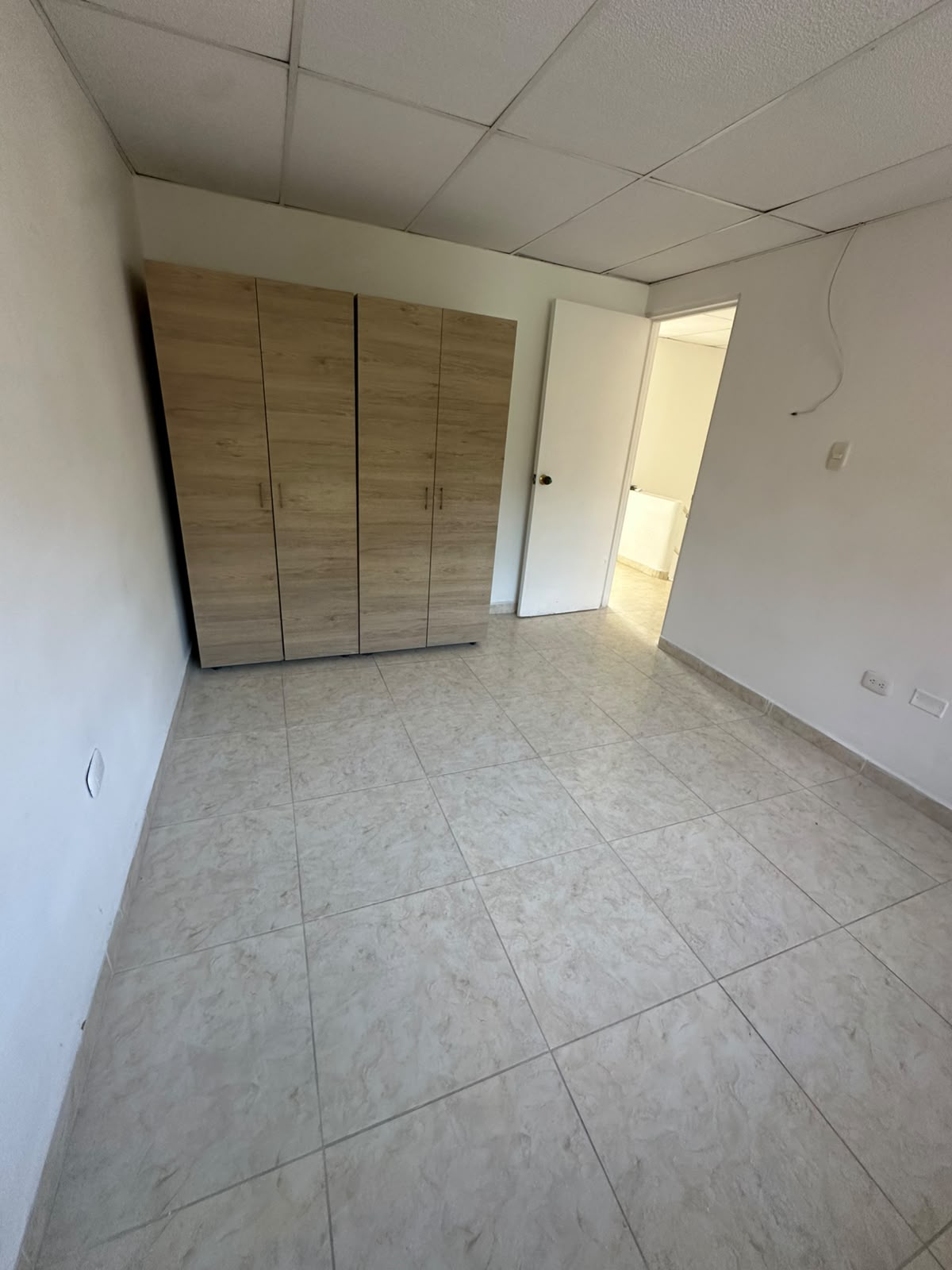RENTO CASA COMERCIAL EN LA VILLA