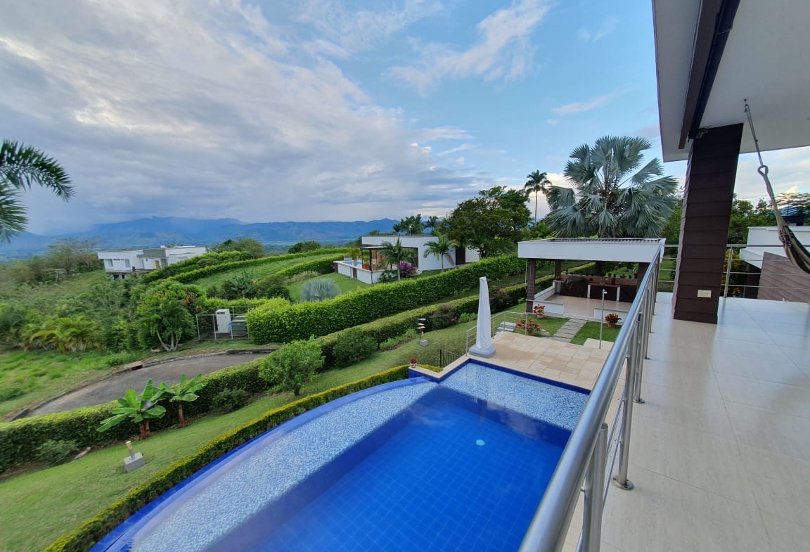 EN VENTA CASA CAMPESTRE EN CERRITOS PEREIRA