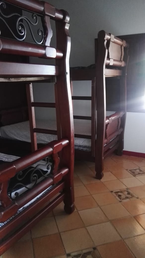 SE VENDE HERMOSA FINCA DE RECREO VIA A ARMENIA