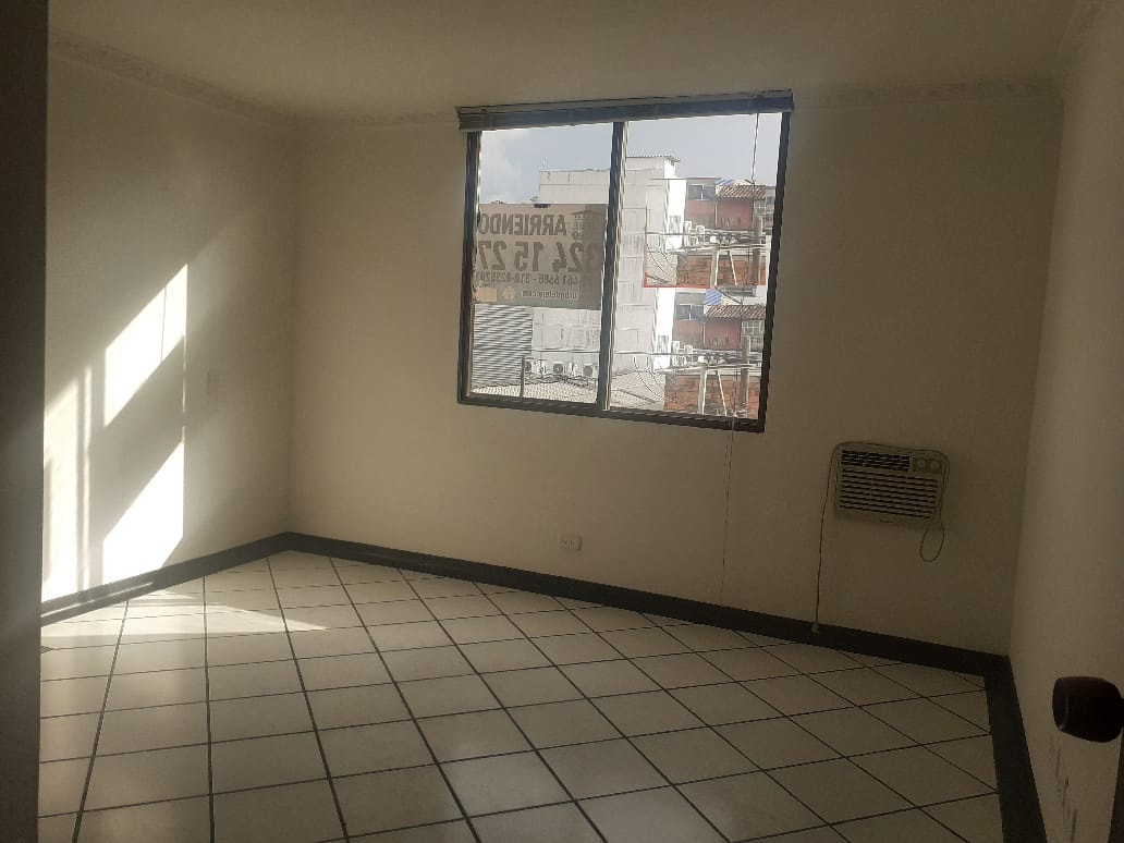 ARRIENDO APTO EN EL CENTRO