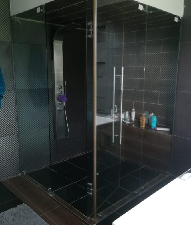 VENDO PENT HOUSE DUPLEX EN EXCLUSIVO SECTOR DE PINARES