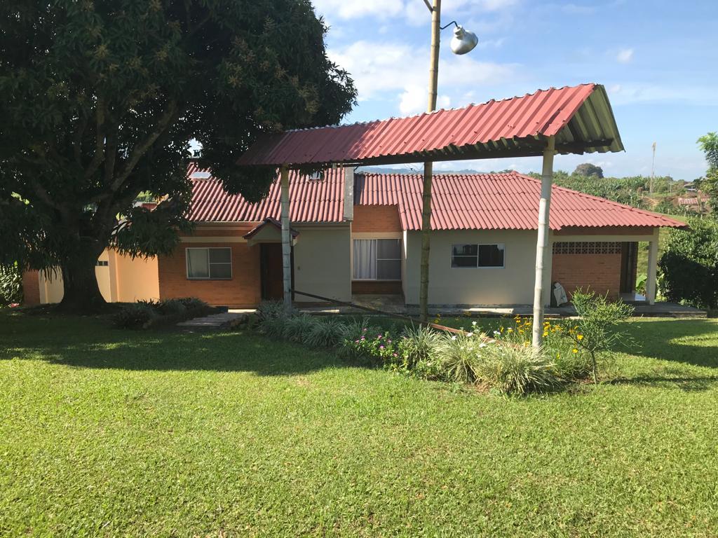 ALQUILER DE FINCA VEREDA EL CONGOLO VIA CONDINA PEREIRA