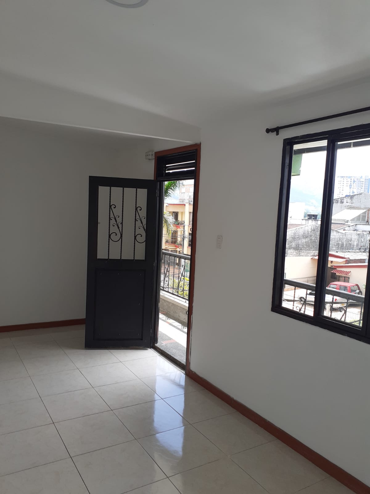 ARRIENDO APARTA ESTUDIO EN LA PRADERA