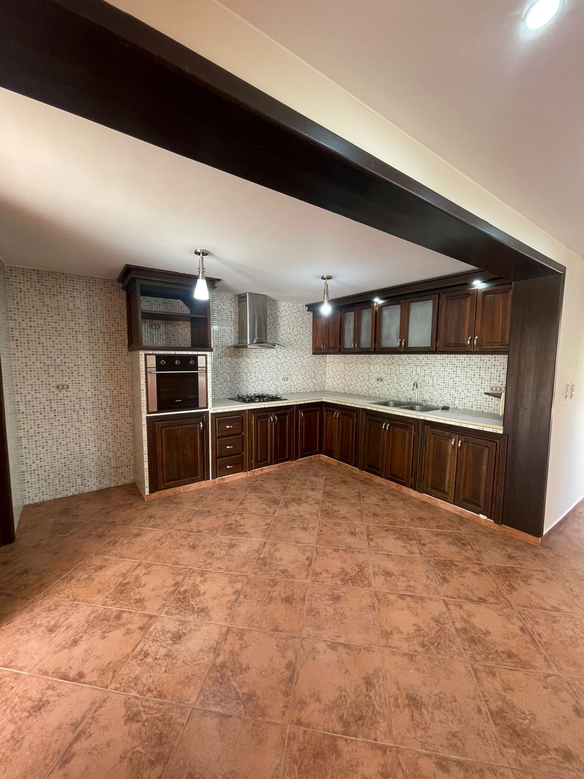 305071120240906031708 VENDO CASA EN BOMBAY DOSQUEBRADAS