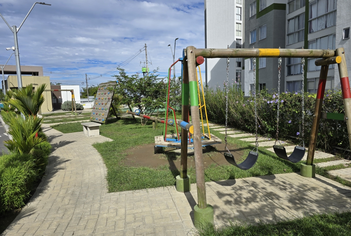 SE VENDE APARTAMENTO EN DOSQUEB LA PRADERA