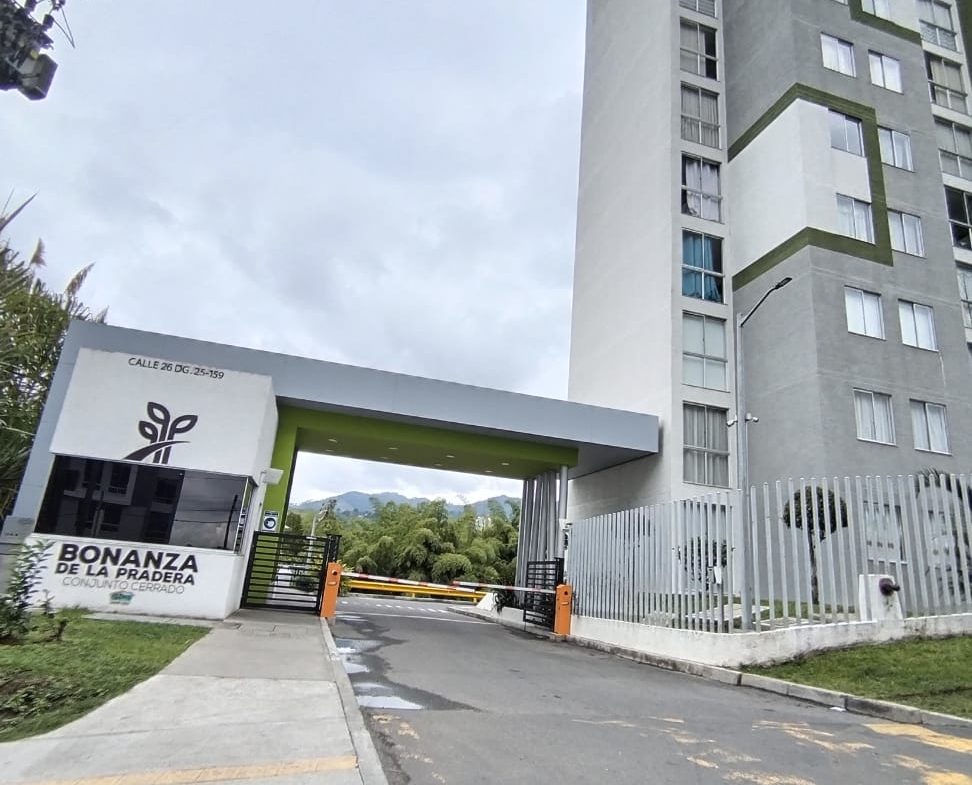 SE VENDE APARTAESTUDIO EN DOSQUEB LA PRADERA