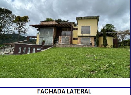 SE VENDE AMPLIA CASA CAMPESTRE VÍA PEREIRA – ARMENIA