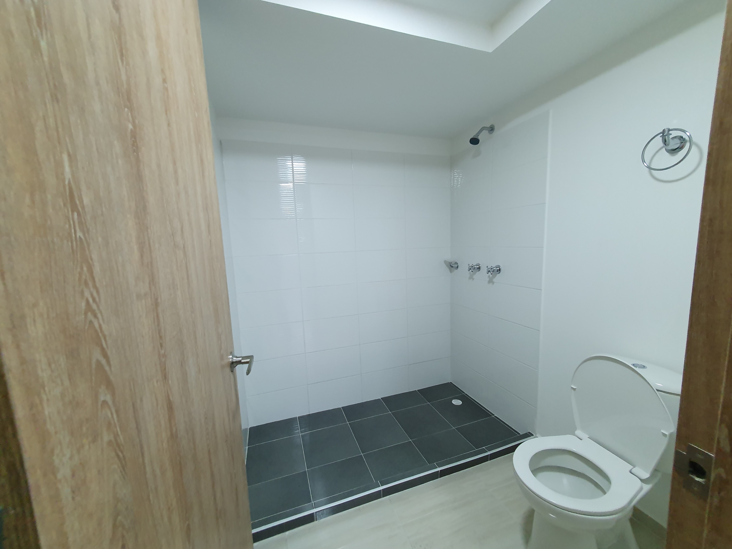 EN VENTA AMPLIO APARTAMENTO PARA ESTRENAR EN VILLAMARIA CALDAS