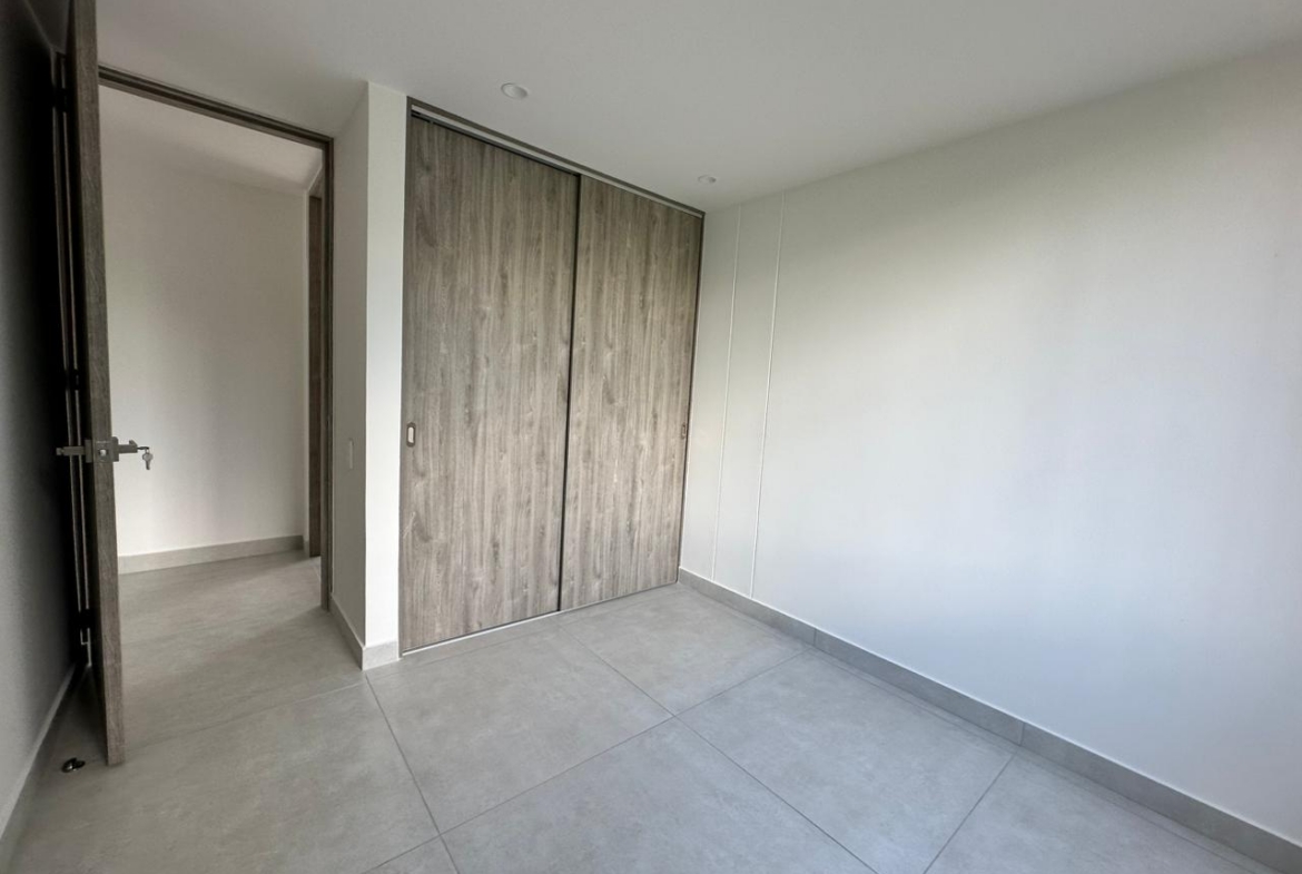 VENDO AMPLIO APARTAMENTO REMODELADO EN ARMENIA – BARRIO LAURELES