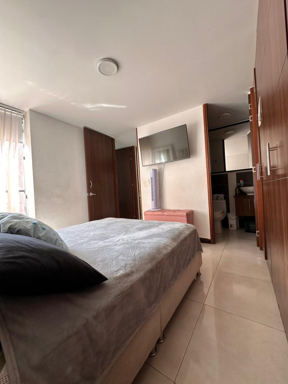 305071120260425045041 VENDO APARTAMENTO EN AV SUR, SECTOR CORALES 68 M2