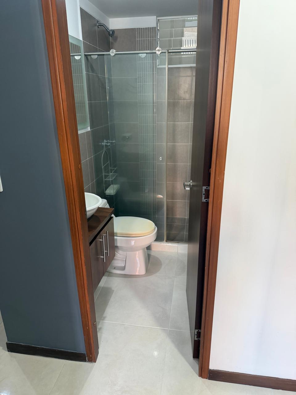305071120260425051527 SE VENDE APARTAMENTO AV SUR, CORALES 3 ALCOBAS