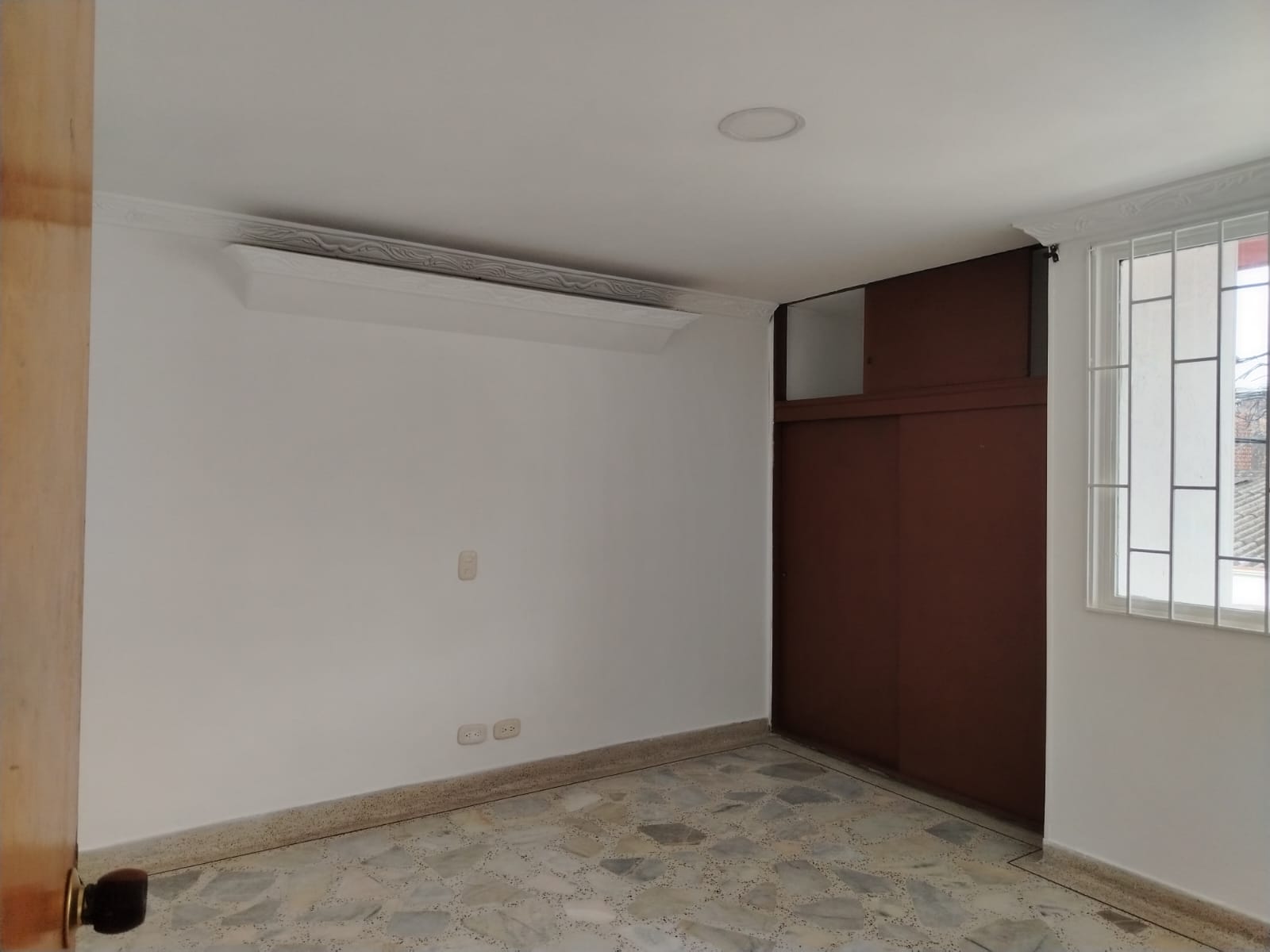 ARRIENDO CASA EN BARRIO CENTENARIO PEREIRA