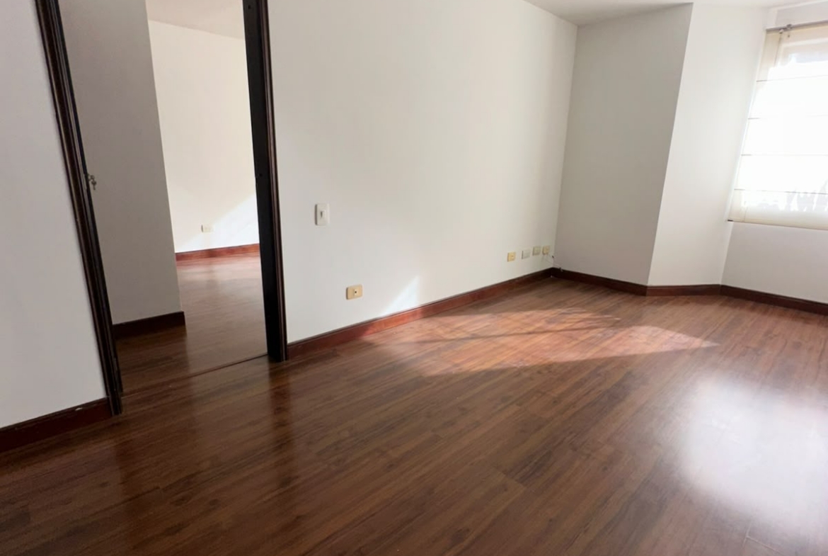 VENDO CASA EN SECTOR CIRCUNVALAR