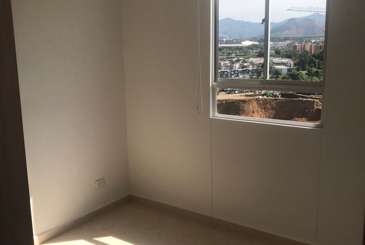 ARRIENDO APTO EN LA VIA CONDINA PALO VERDE PER