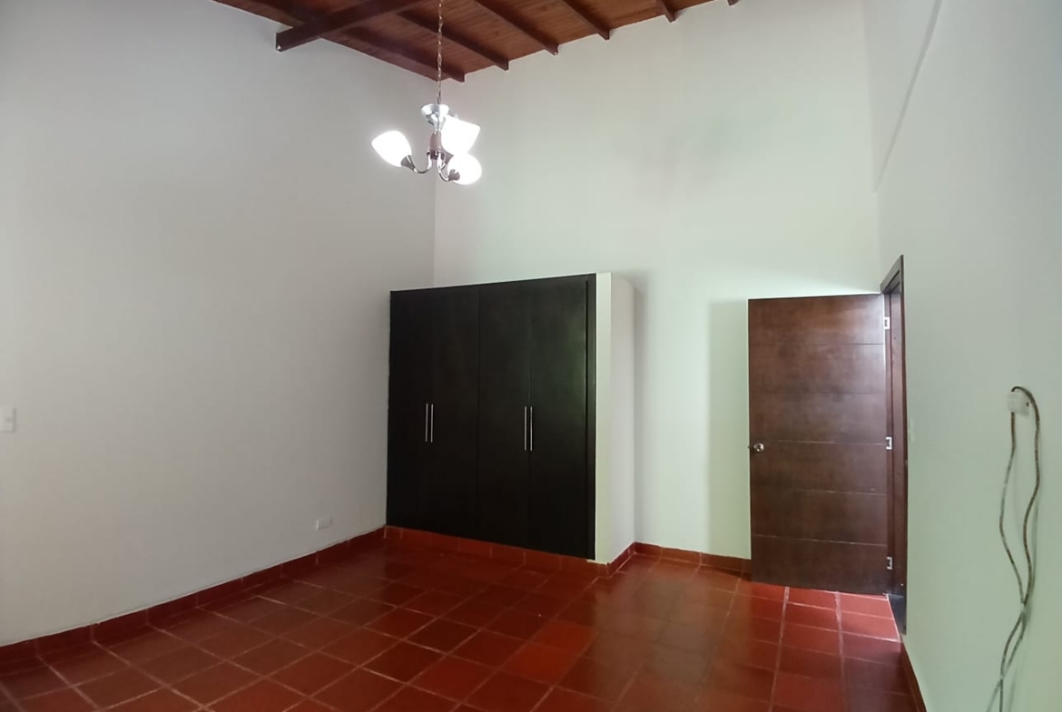 VENDO CASA CAMPESTRE VIA CERRITOS LA VIRGINIA