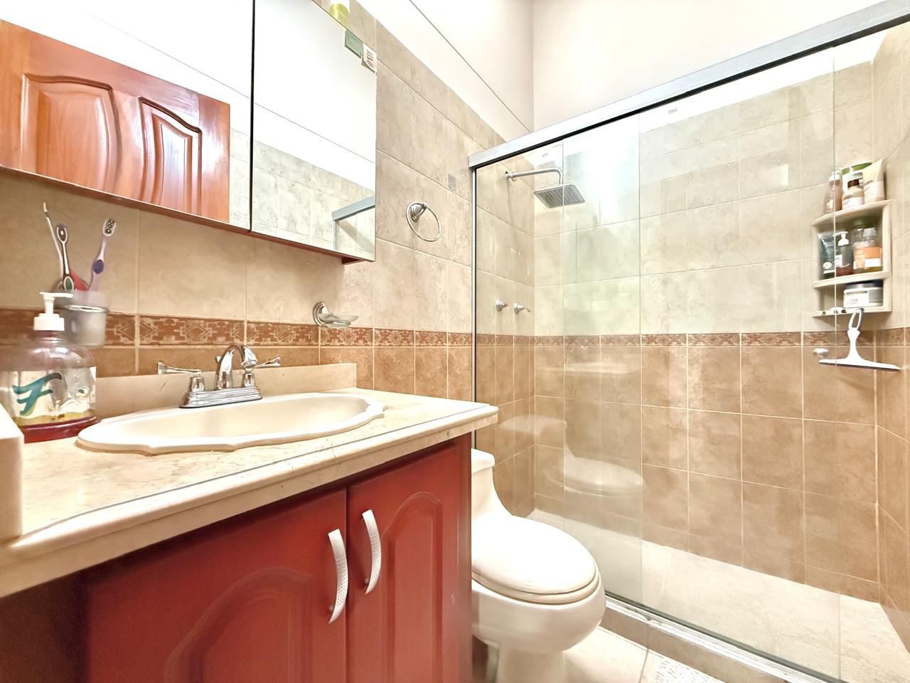 VENDO CASA CAMPESTRE EN COMBIA