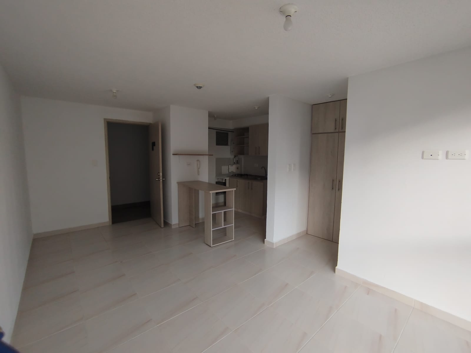 SE VENDE APARTAESTUDIO EN DOSQUEB LA PRADERA
