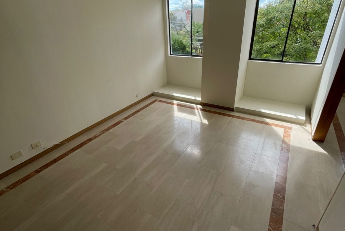 SE VENDE APARTAMENTO EN ALAMOS, PEREIRA
