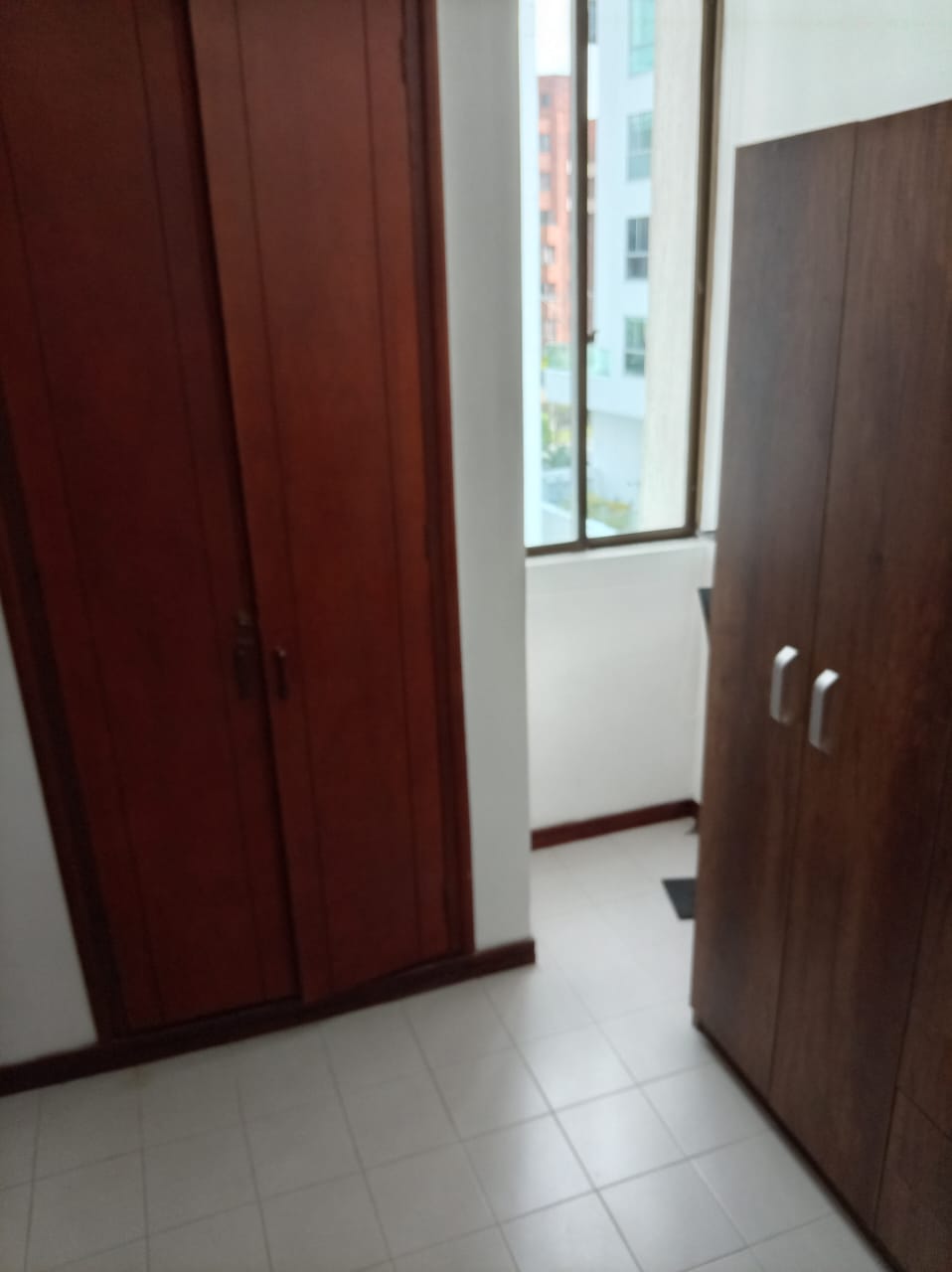 SE VENDE APARTAMENTO CERCA A MEGACENTRO PINARES