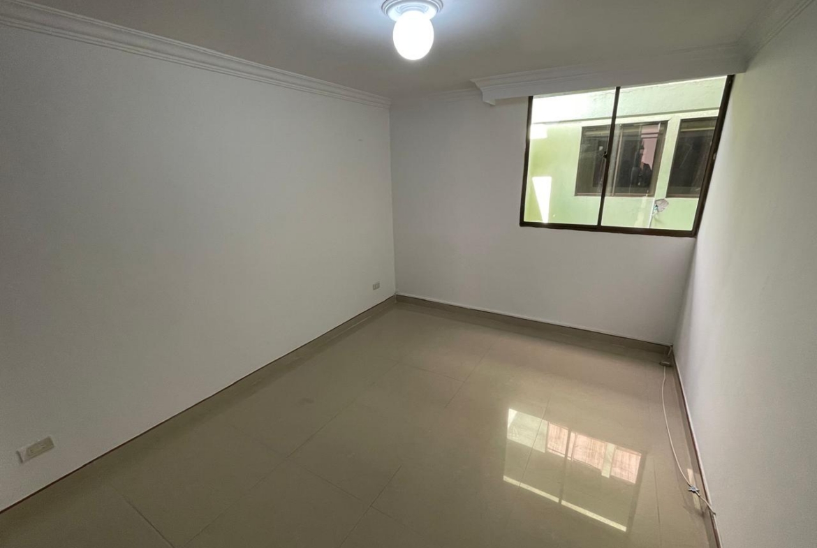 SE VENDE APARTAMENTO CENTRO DE PEREIRA CERCA AL PARQUE EL LAGO