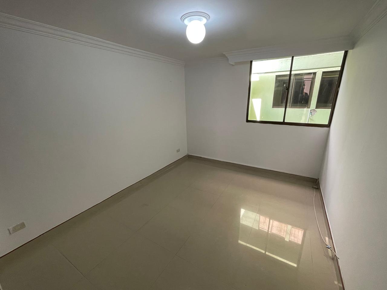 30507120251110052718 SE VENDE APARTAMENTO CENTRO DE PEREIRA CERCA AL PARQUE EL LAGO