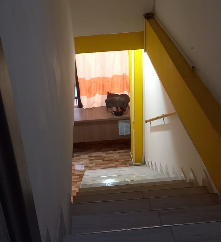 SE VENDE CASA DE TRES PISOS EN SAMARIA