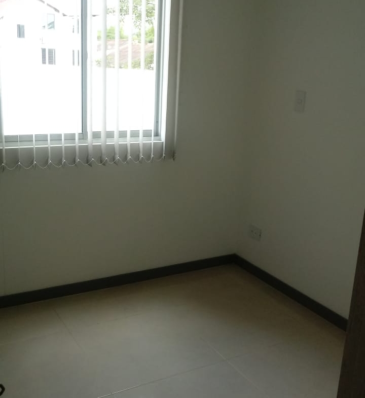 VENDO APARTAMENTO SECTOR UNICENTRO PEREIRA