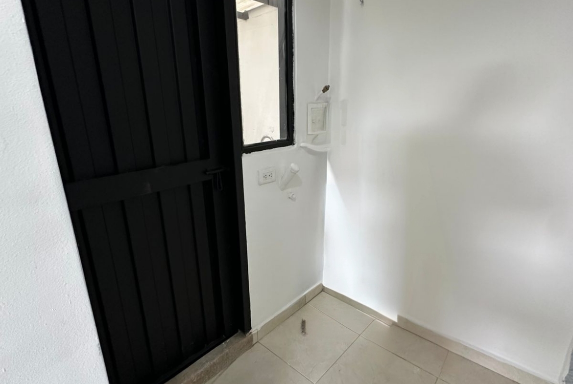 ARRIENDO APARTAMENTO EN AQCUA DOSQUEBRADAS