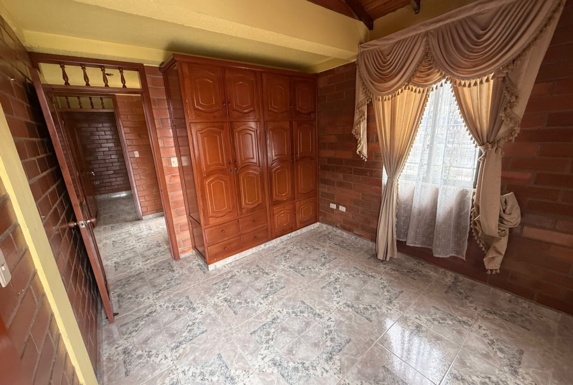 VENDO CASA EN QUINTAS DE JARDIN COLONIAL