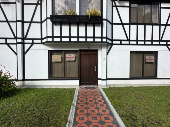 VENDO CASA EN SECTOR CIRCUNVALAR