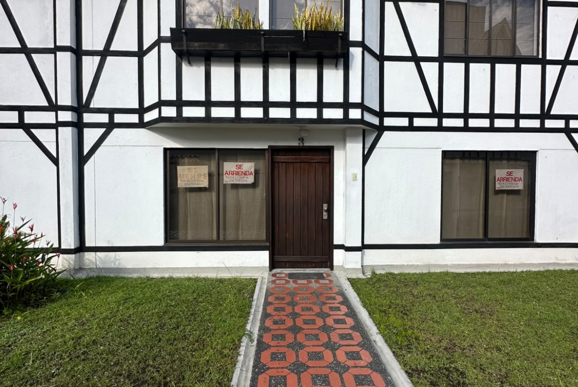 VENDO CASA EN SECTOR CIRCUNVALAR