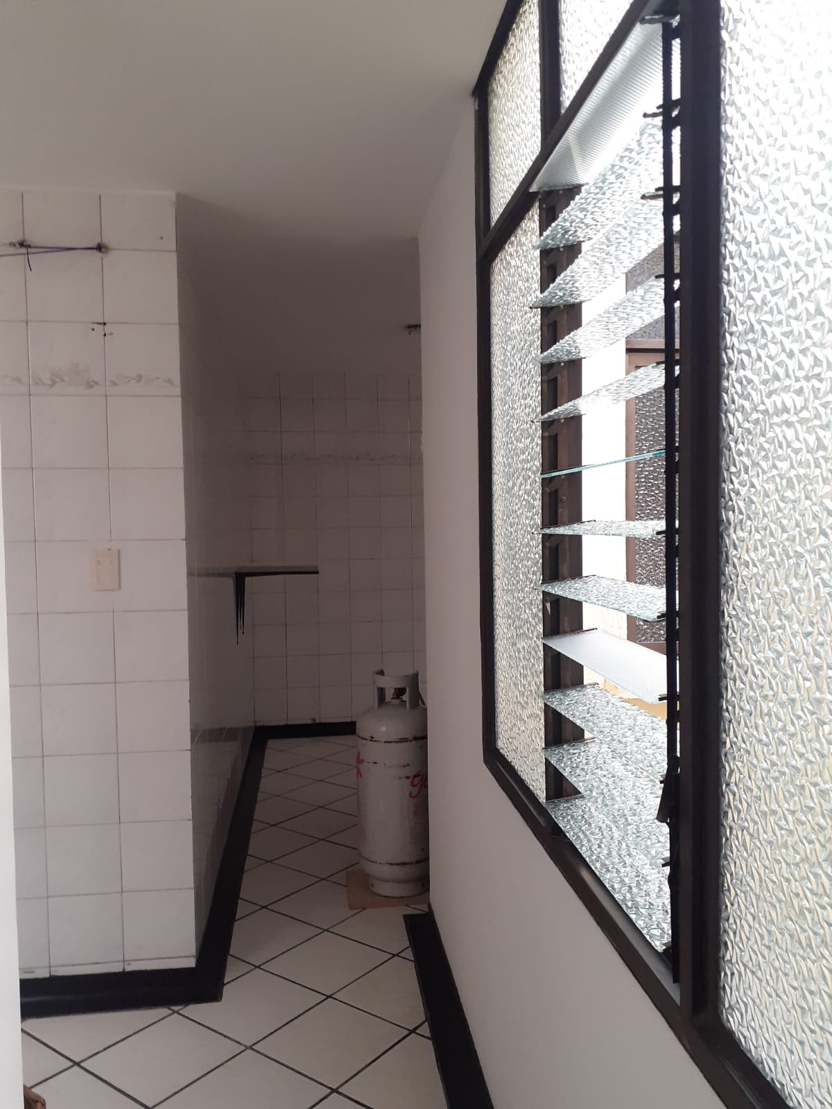 ARRIENDO APTO EN EL CENTRO