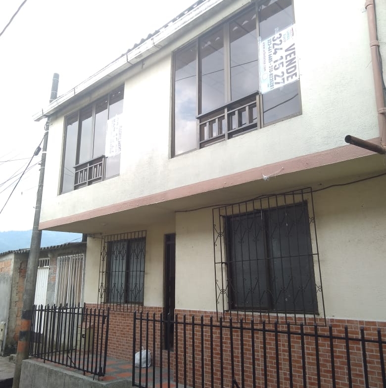 VENDO CASA EN DOSQUEBRADAS