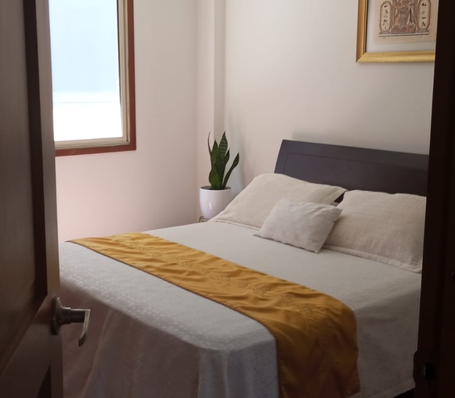 VENDO CASA EN CONJUNTO RESIDENCIAL SECTOR PINARES
