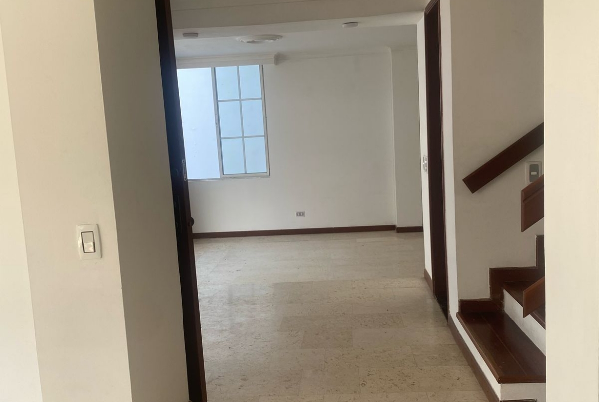 EN VENTA CASA EN ALAMOS PEREIRA CONJUNTO CERRADO