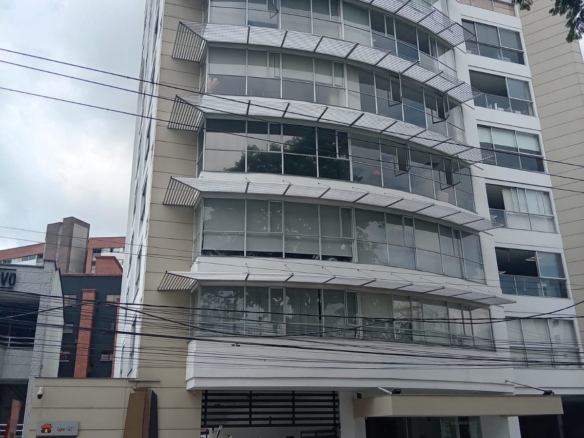 SE ARRIENDA OFICINA EN CENTRO DE NEGOCIOS EN ÁLAMOS PEREIRA