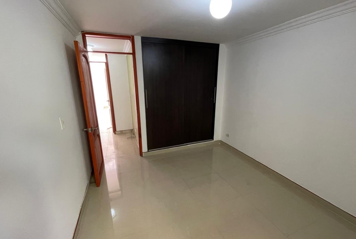 SE VENDE APARTAMENTO CENTRO DE PEREIRA CERCA AL PARQUE EL LAGO