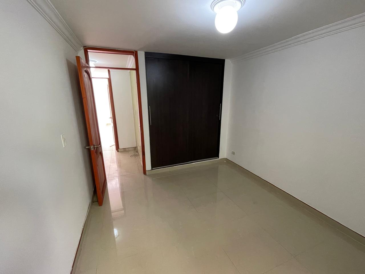 305071220251110052720 SE VENDE APARTAMENTO CENTRO DE PEREIRA CERCA AL PARQUE EL LAGO