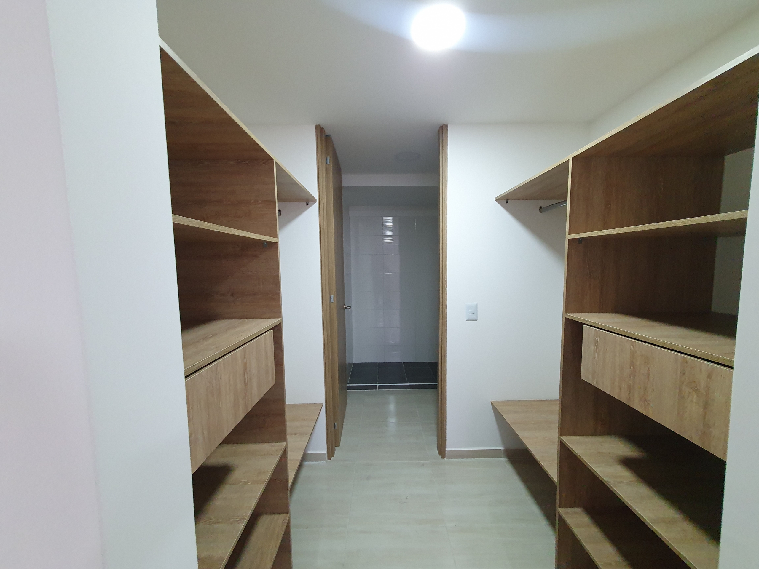 EN VENTA AMPLIO APARTAMENTO PARA ESTRENAR EN VILLAMARIA CALDAS