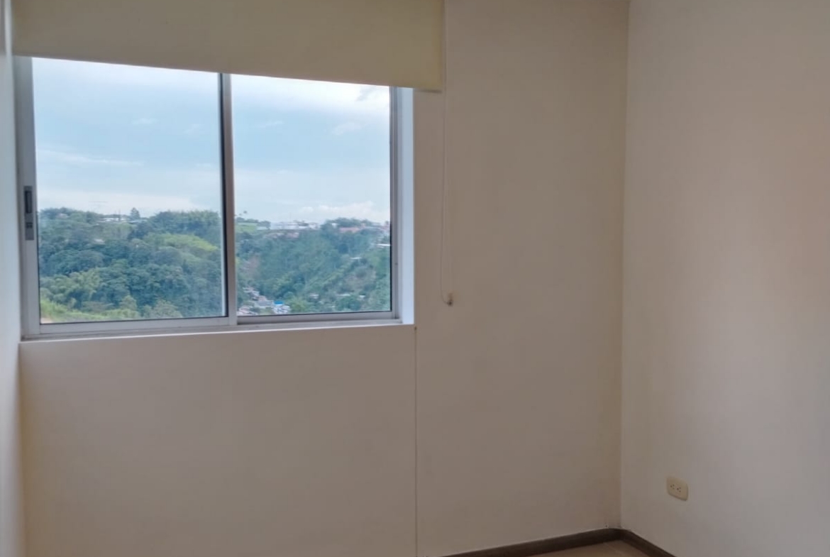 VENDO APARTAMENTO EN BARRIO ALAMOS PEREIRA