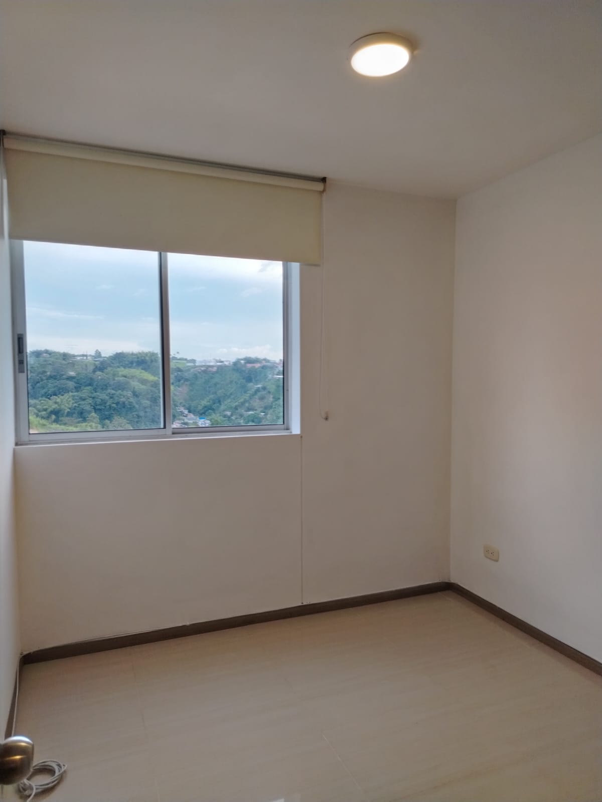 VENDO APARTAMENTO EN BARRIO ALAMOS PEREIRA