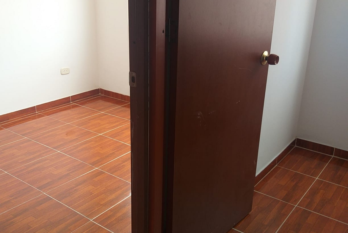 VENDO APARTAMENTO EN MIRADOR DE LLANO GRANDE