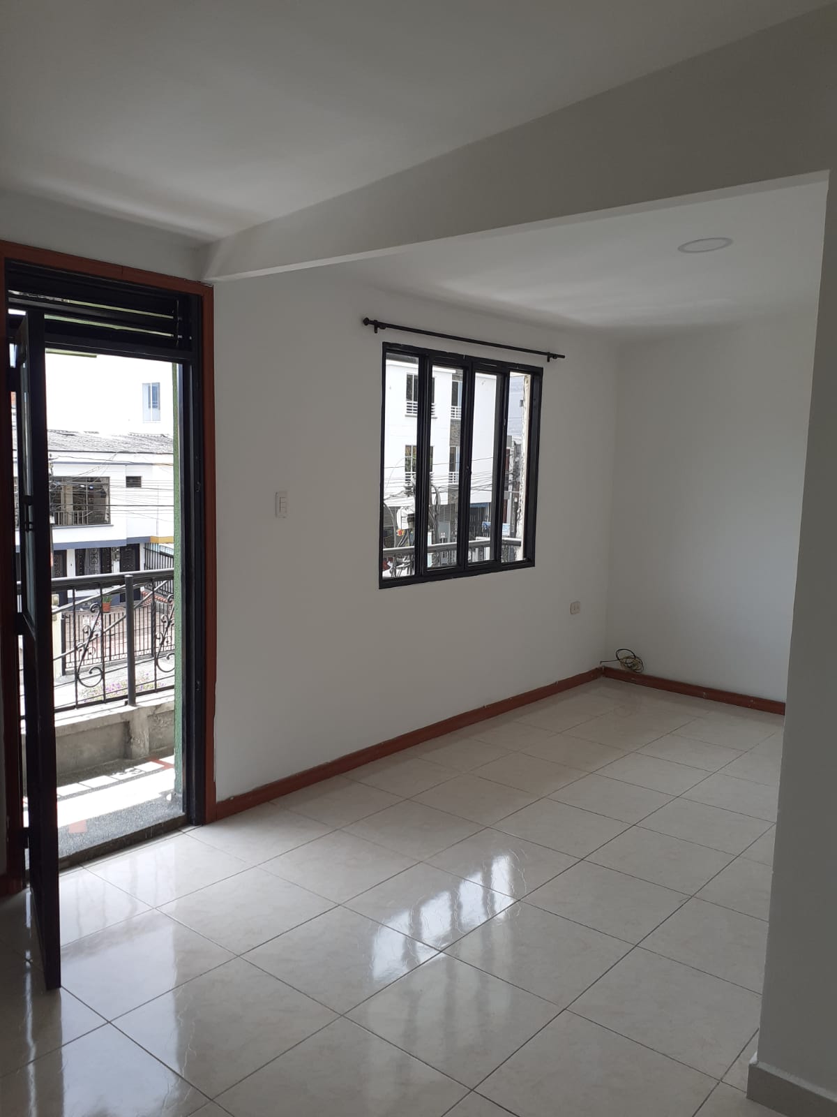 ARRIENDO APARTA ESTUDIO EN LA PRADERA