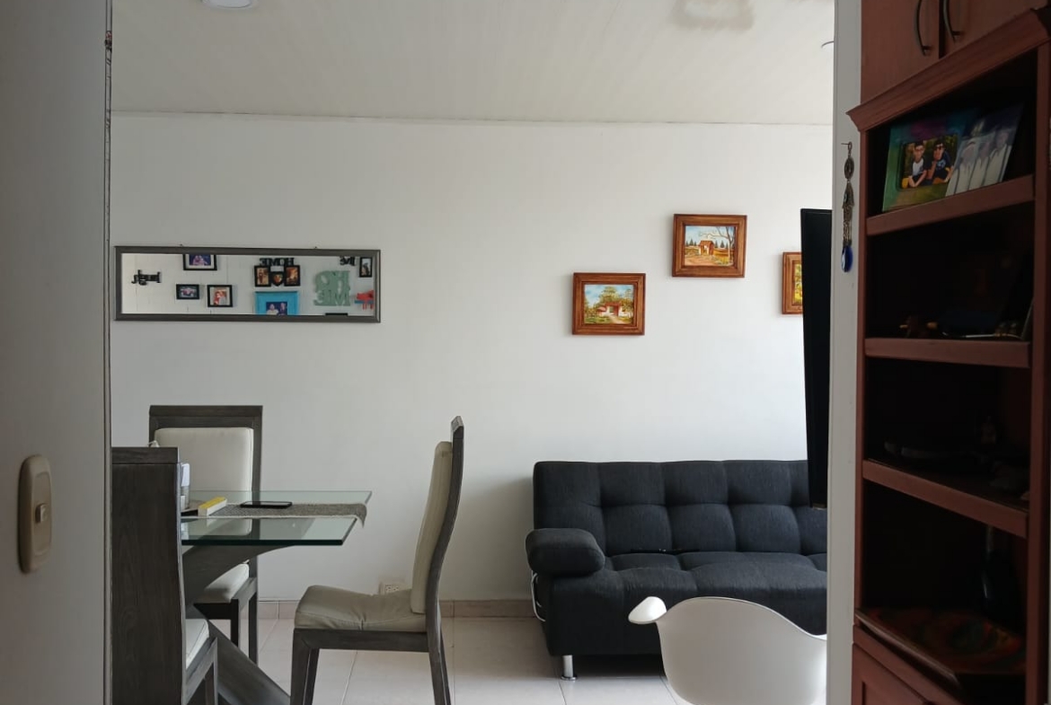 VENDO APARTAMENTO EN LOS CEDROS PEREI