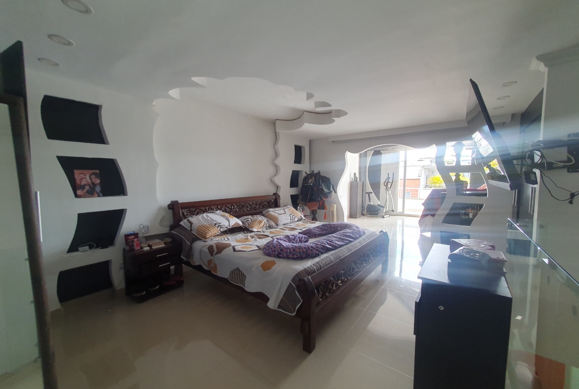 EN VENTA CASA AV SUR SECTOR PUEBLITO CAFETERO